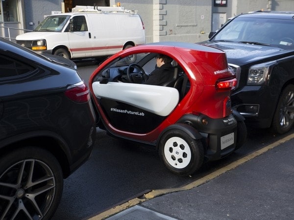 11-nissan-mobility-concept-ny16-1