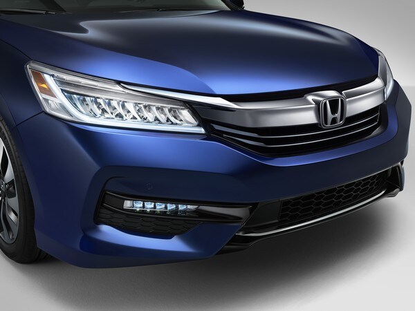 01-2017-honda-accord-hybrid-1