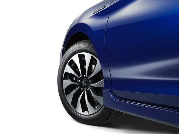02-2017-honda-accord-hybrid-1