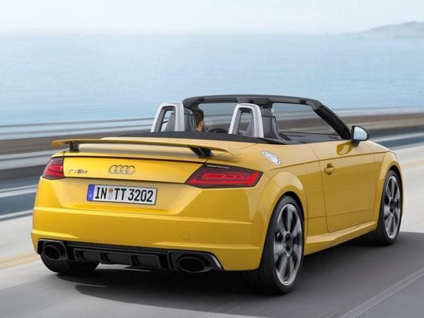 05-2017-audi-tt-rs-roadster-1