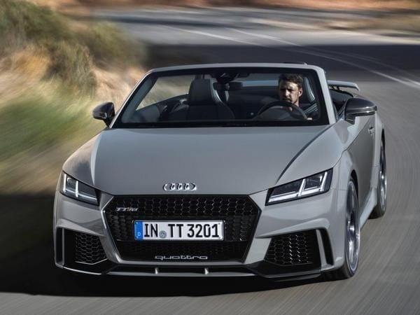 09-2017-audi-tt-rs-roadster-1