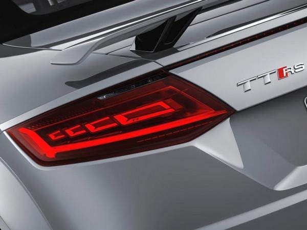 11-2017-audi-tt-rs-roadster-1