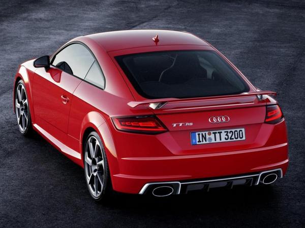 18-2017-audi-tt-rs-coupe-1