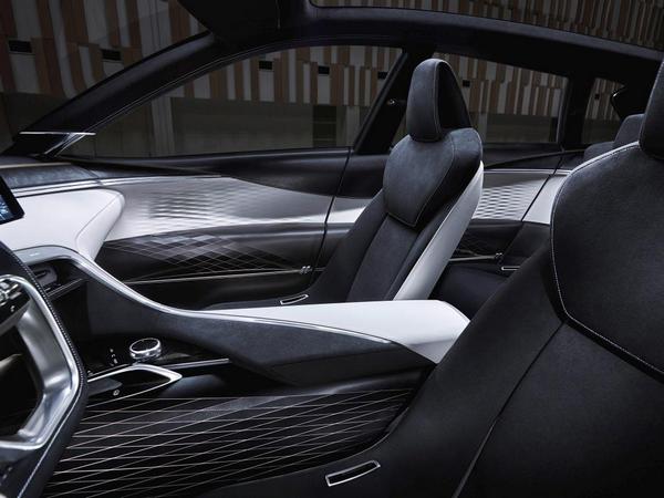 21-Infiniti-qx-sport-inspiration-concept-1