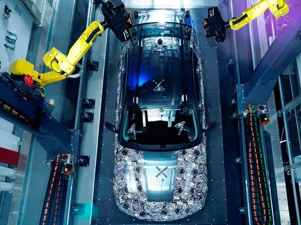 05-bmw-3d-robotic-measuring-tech-new-5-series-1