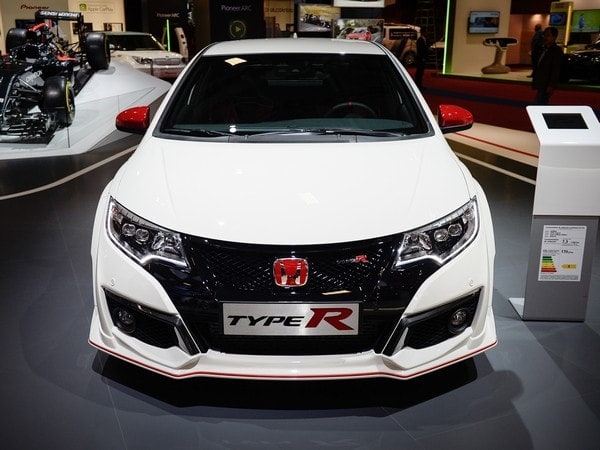 01-2017-honda-civic-type-r-paris-1