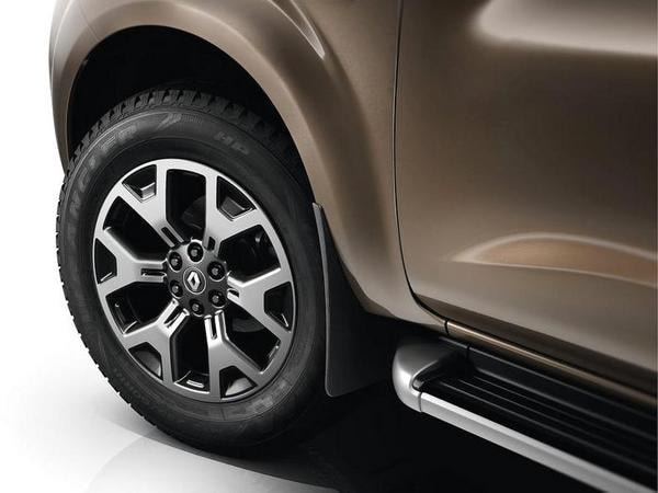 06-renault-alaskan-pickup-1
