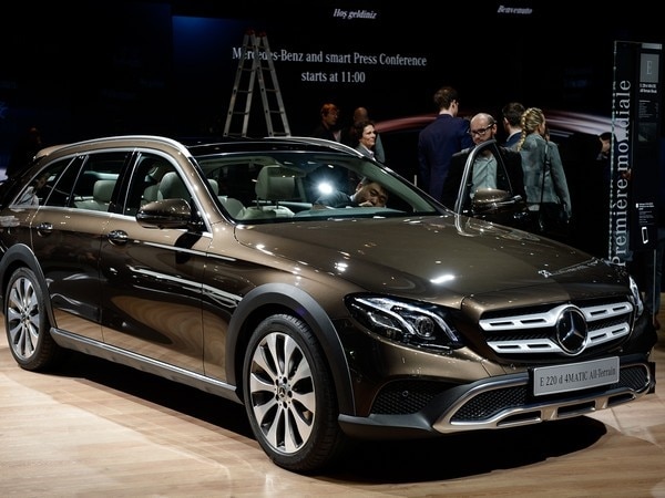 10-mercedes-benz-e-class-all-terrain-paris-2