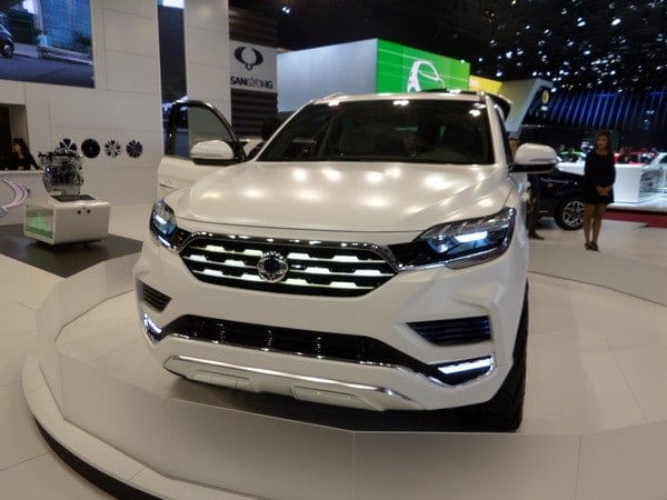 12-ssangyong-rexton-paris-1