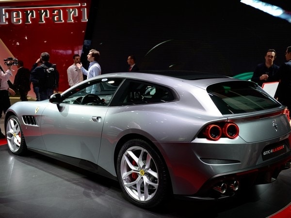 13-2017-ferrari-gtc4lusso-t-paris-1