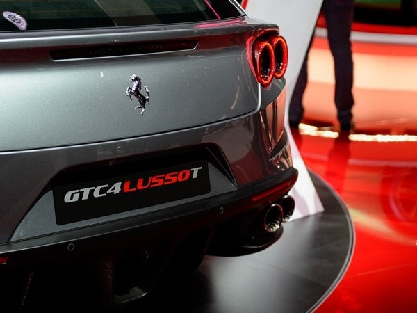 14-2017-ferrari-gtc4lusso-t-paris-1
