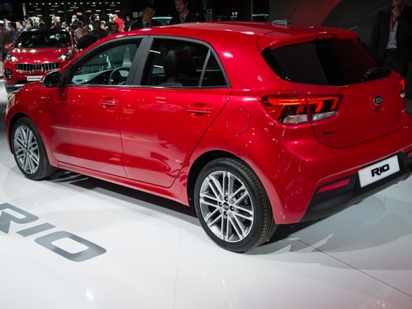 15-2018-kia-rio-paris-1