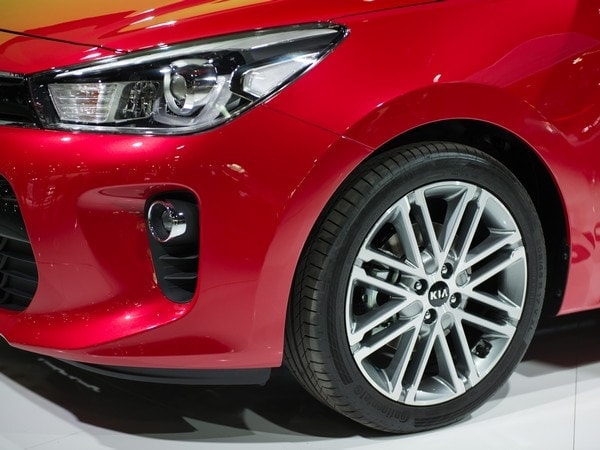 17-2018-kia-rio-paris-1