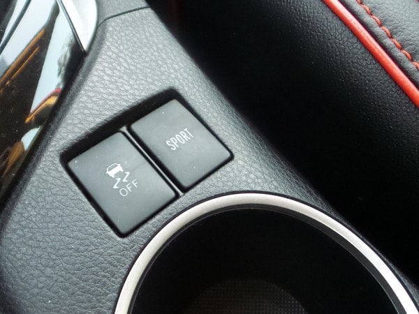 20-2016-Toyota-Corolla-roadtrip-1