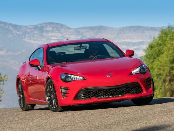 06-2017-toyota-86-1