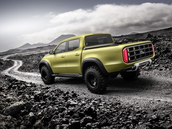 12-mercedes-benz-x-class-concept-1
