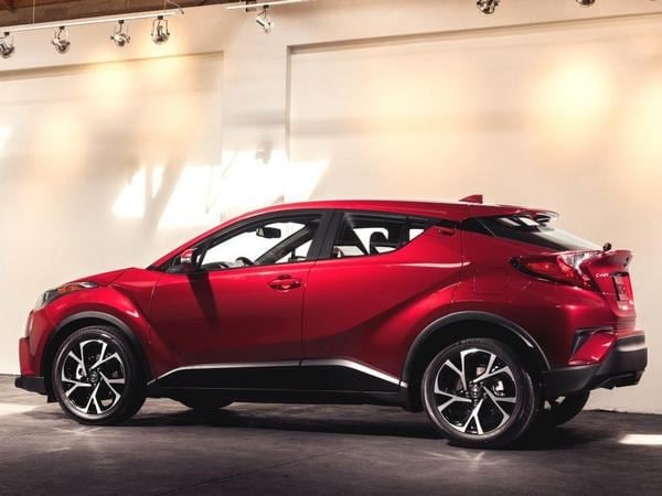 04-2018-toyota-c-hr-1