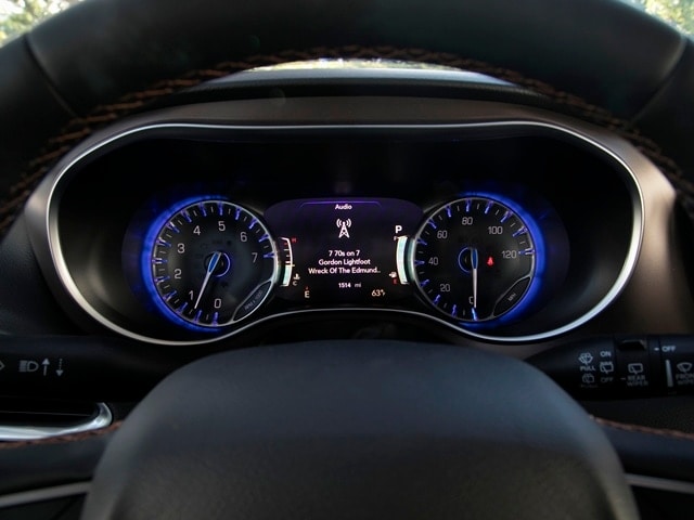 10-2017-chrysler-pacifica-best-buy