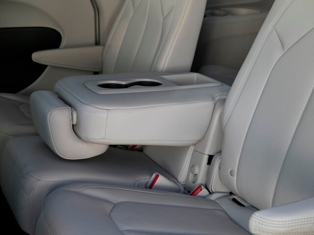 14-2017-chrysler-pacifica-best-buy