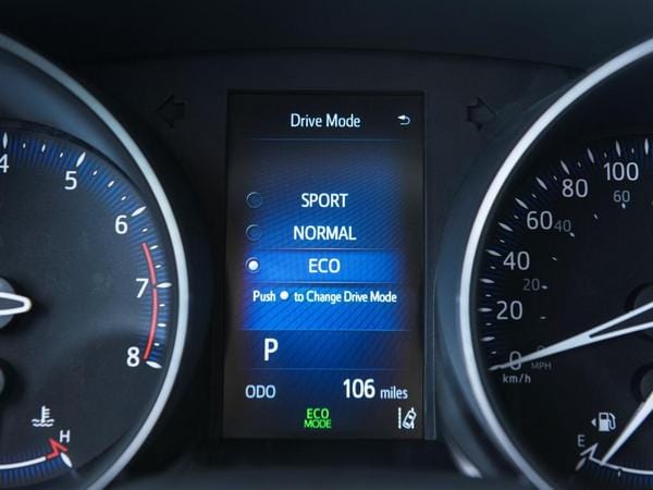 19-2018-toyota-c-hr-1