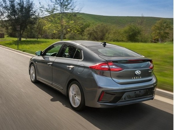 21-2017-hyundai-ioniq-oem
