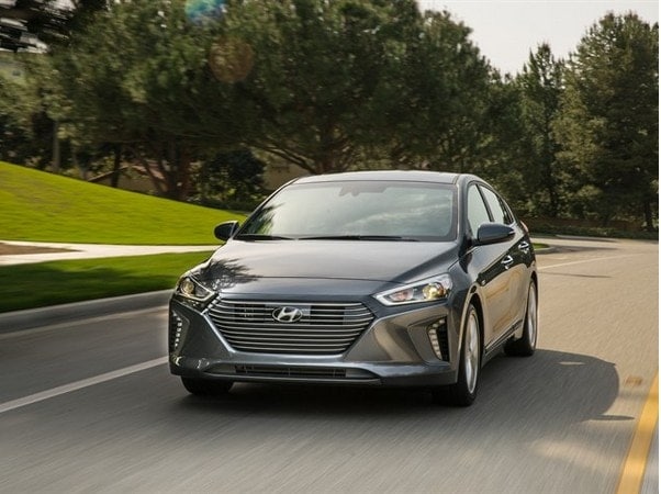 24-2017-hyundai-ioniq-oem-1