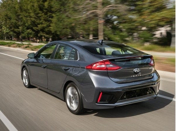 25-2017-hyundai-ioniq-oem-1