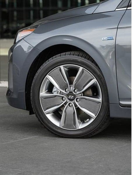 32-2017-hyundai-ioniq-oem-1
