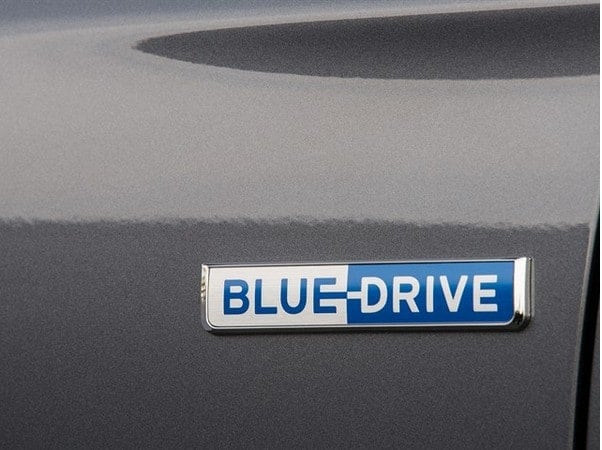 33-2017-hyundai-ioniq-oem-1