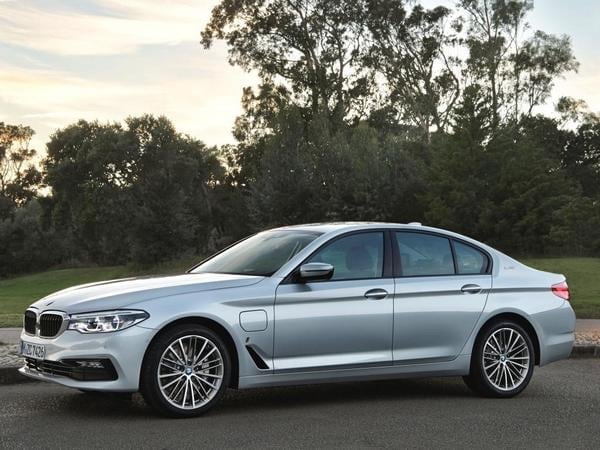 24-2018-bmw-530e-xdrive-iperformance-1