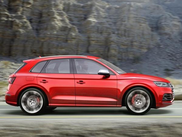 22-2018-audi-sq5-1