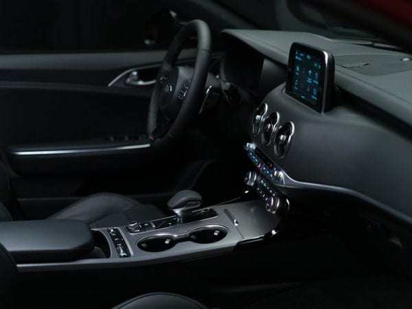 05-2018-kia-stinger-oem-1.jpg-1