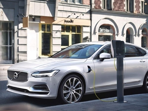09-2017-volvo-s90-t80-inscription-1
