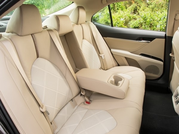 12-2018-Toyota-Camry-first-review-1