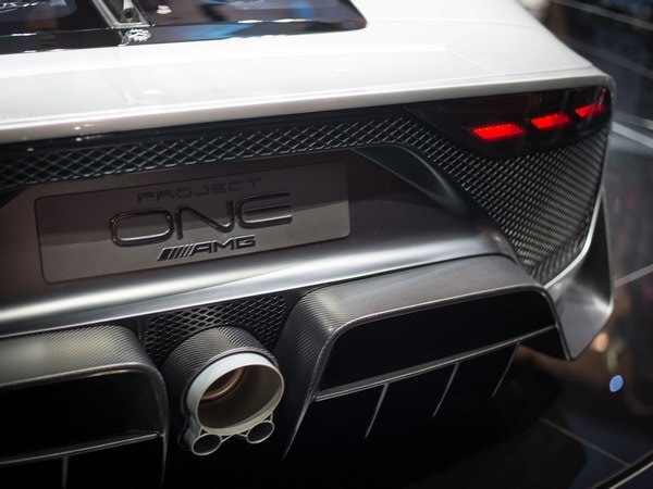 05-mercedes-amg-project-one-supercar-AT-1