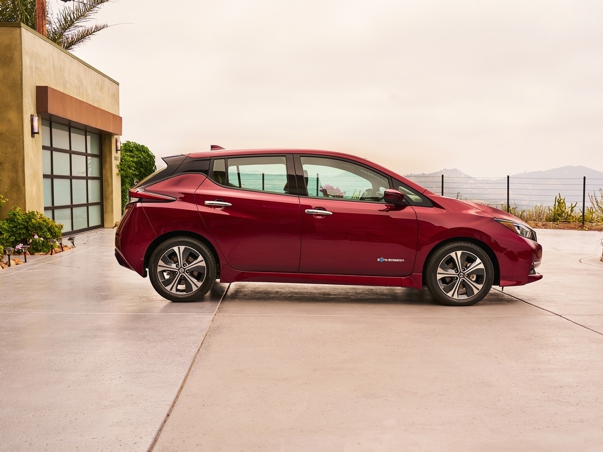 2018-nissan-leaf-16-1