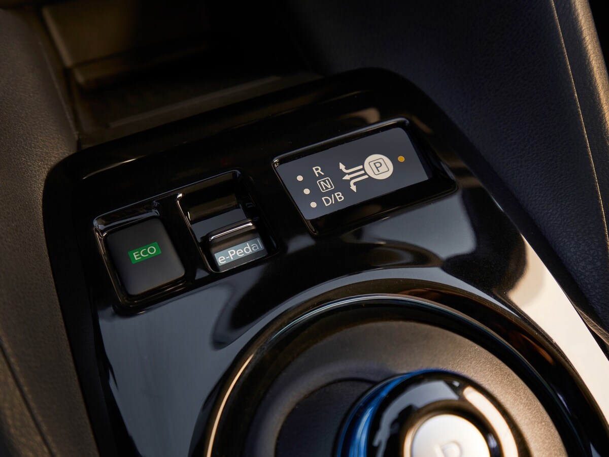 2018-nissan-leaf-33-1
