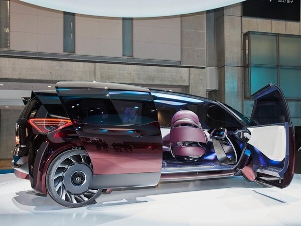 03-toyota-fine-comfort-ride-concept-tokyo-1