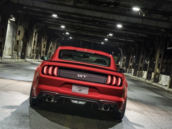 04-2018-ford-mustang-perf-pkg-oem-1