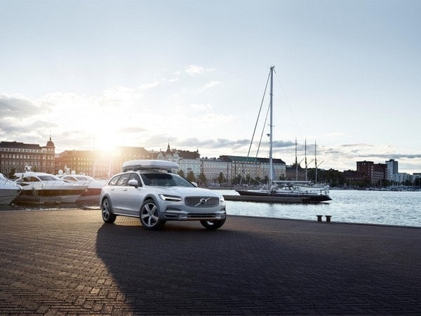 01-2018-volvo-v90-cross-ocean-oem-2