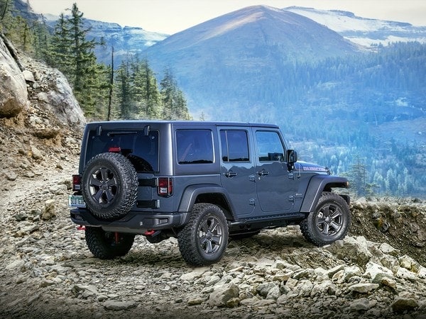 04-2018-jeep-wrangler-rubicon-oem-1