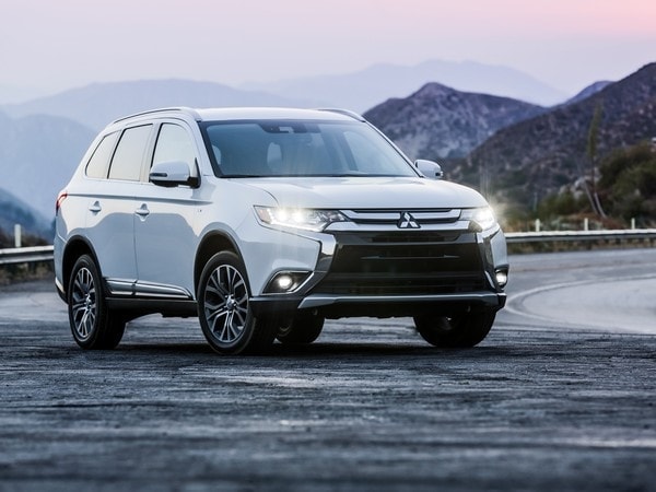 05-2018-mitsubishi-outlander-oem