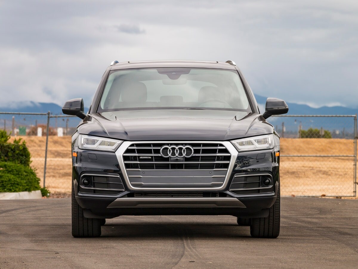 08a-2018-Audi-Q5-Exterior-KBB-1