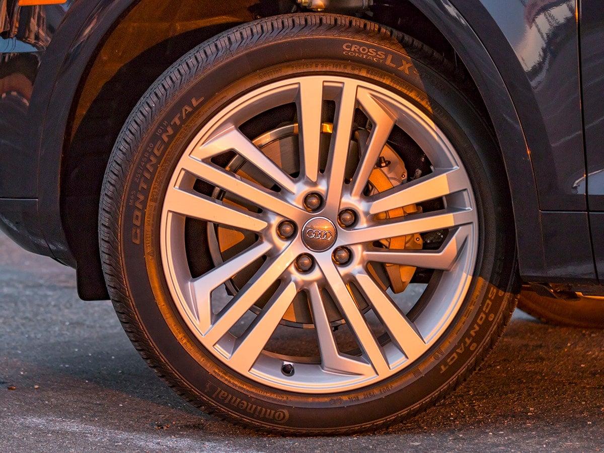 16-2018-Audi-Q5-Exterior-KBB-1