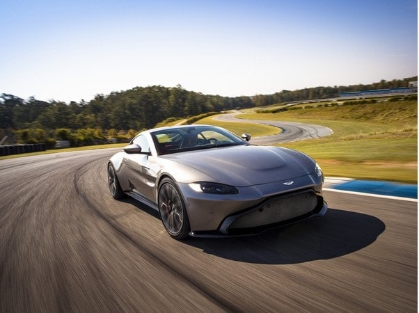 20-2019-aston-martin-vantage-tungsten-1