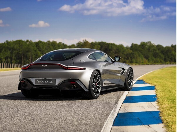 25-2019-aston-martin-vantage-tungsten-1