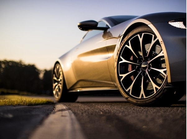 26-2019-aston-martin-vantage-tungsten-1