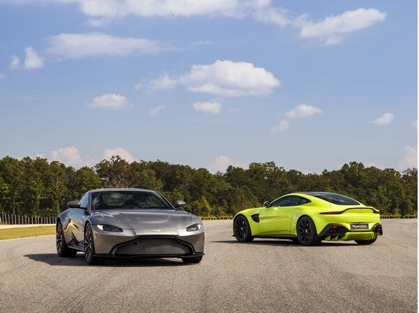 38-2019-aston-martin-vantage-tungsten-1