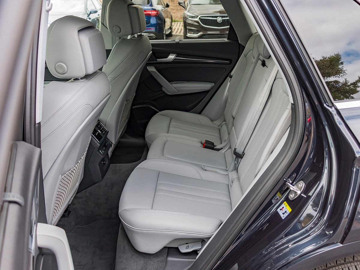 52a-2018-Audi-Q5-Interior-KBB-1