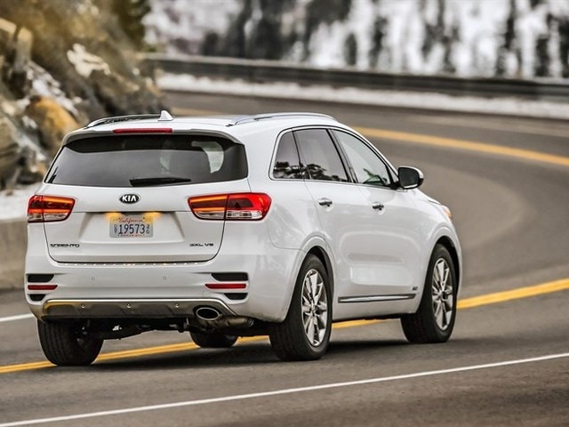 02-2018-Kia-Sorento-SUV-1